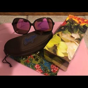 Cute Maui Jim’s but bought some new ones Maui rose